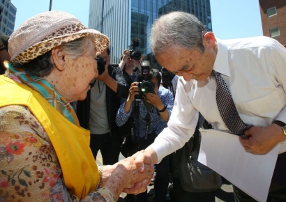 길원옥 할머니 사죄 '과거사 반성'…日석학 무라오카 다카미쓰 별세