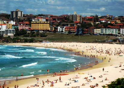 "거의 옷 안 입어 민망"…여성 50명 무더기 체포했던 이 나라 또 난리났다