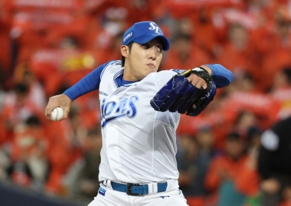 삼성 라이온즈 원태인, 팔꿈치 부상에 WBC 낙마…LG 유영찬 승선