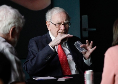 '투자의 귀재' 워런 버핏, 은퇴 전 아마존·애플 팔고 NYT 샀다