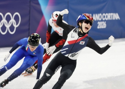 캐나다 '휘청' 람보르길리 질주 金 터졌다…3000m 女계주 8년만에 정상 탈환