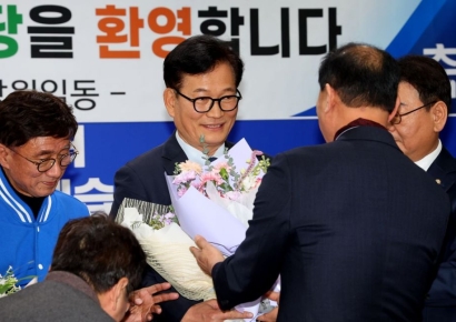 검찰, '돈봉투 의혹' 송영길 2심 무죄에 상고 포기(상보) 