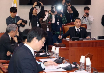 '자사주 소각 의무화' 3차 상법개정안, 국회 법사소위 통과