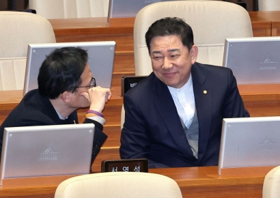 경찰, '공천헌금 수수 의혹' 김병기 의원 26~27일 첫 소환조사