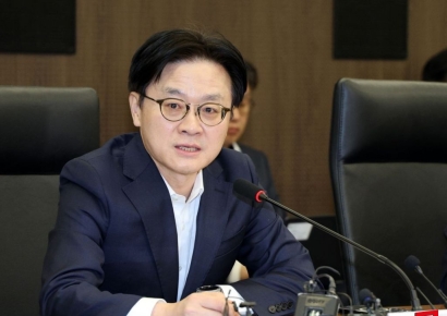 김정관 산업장관 "유가 상승 편승행위 엄정 대처"…정유업계 가격 안정 주문