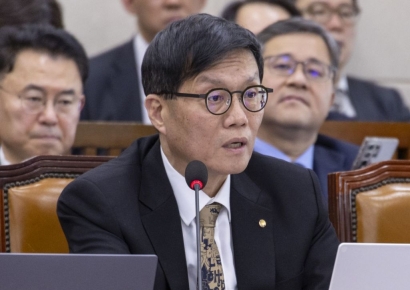 한은 "코스피, 기조적 하락전환 가능성 제한적…변동성 유의"(종합)