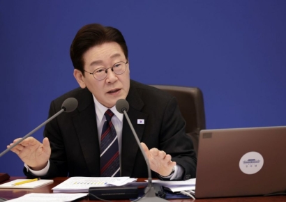 野 발목에 李대통령 "자사주 소각 입법 빨리"