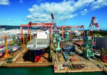 역대급 '슈퍼사이클' 올라탔는데 일 할 사람이 없다…K조선 '모래성 호황' 우려