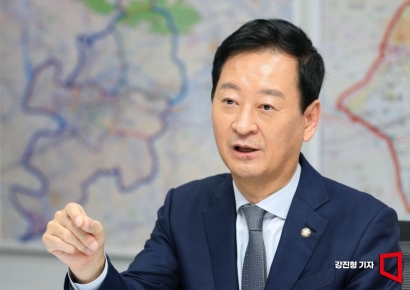 靑정책실장 '국민배당금' 구상에…국힘 "즉시 사퇴해야"