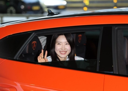 "진짜 람보르기니가 모시러 왔다"…김길리 '3억 슈퍼카' 타고 금의환향