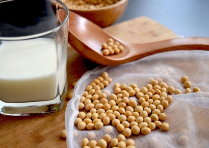 "가격 올랐는데 더 팔렸다" 日에서 난리난 이 음료, '생산량 최대'