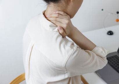 담인 줄 알았던 목 통증… 알고 보니 ‘목 디스크?’