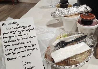 "그동안 감사했어요" 단골 손님에 무료로 마지막 식사 전달한 美식당