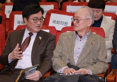 우원식 "5·18 개헌, 국민 압도적 찬성…국민투표법 3·1절 상정"