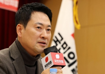 '500만뷰' 기록한 전한길·이준석 토론…장동혁 "TF구성해 선거 감시"