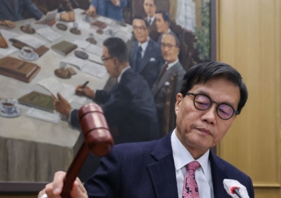 [시시비비]고독한 파수꾼: 한은 총재가 짊어질 무게