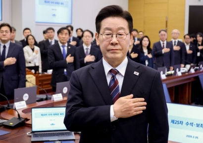 [속보] 李대통령 "상법개정·주가누르기 방지법으로 시장 정상화 흐름"