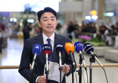 강훈식 "한-UAE, 방산 350억달러 등 650억달러 사업 함께 추진"