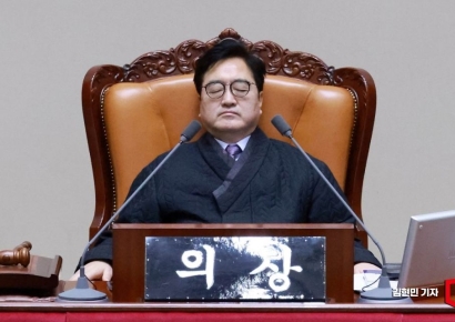 [포토] 7박8일 필리버스터예고…지쳐가는 국회의장