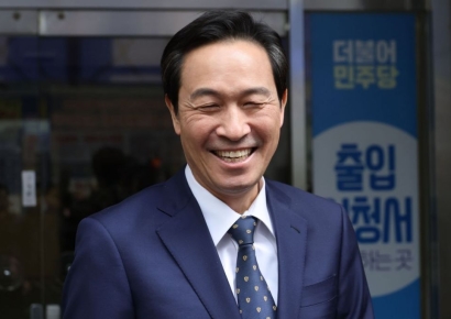 우상호 "김대중 대통령, 정치적 스승이자 민주화 동지"