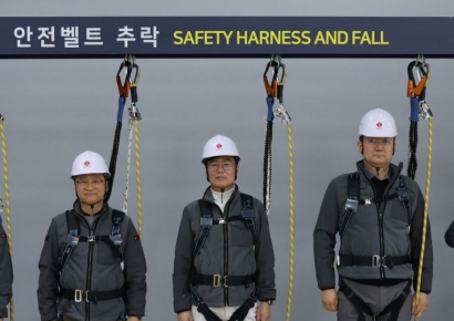 오일근 롯데건설 대표, '추락 방지' 직접 실습…현장 안전 고삐