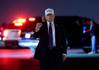 트럼프 "하메네이 사망, 이란 국민들 나라 되찾을 기회"(상보)[美 이란 공습]  