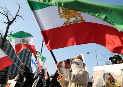 하메네이 사망에 분열된 이란…축하하는 국민, 애도하는 국민[美 이란 공습]