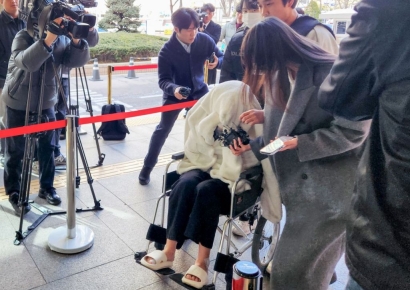 프로포폴 잔뜩 싣고…'반포대교 추락' 포르쉐女, 유명 인플루언서였다