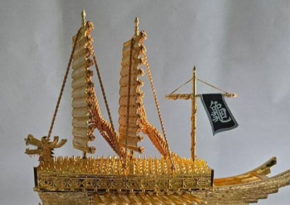 李대통령, 필리핀 대통령에 '금거북선'·'공군 항공 점퍼' 선물