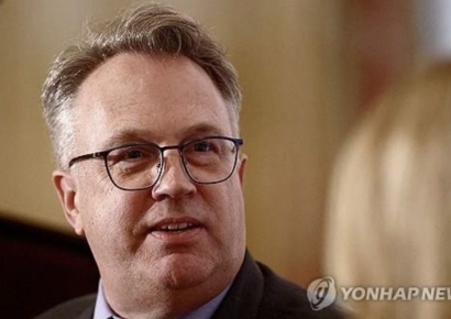 뉴욕 연은 총재 "관세 90%는 미국인과 미국 기업이 부담"  