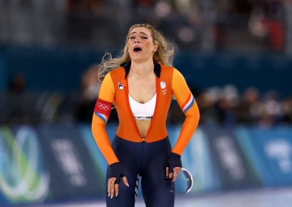 "지퍼 내린 그 순간, 호날두 넘었다" 3억3000만원에 팔린 레이르담 올림픽 유니폼