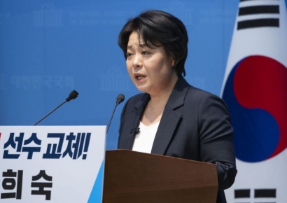 윤희숙 "서울 병들게 한 패션정치…오세훈, 부동산 식견 없어"