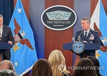 이란 전쟁 승기 과시하는 美…"제공권 곧 장악, 2차 대전 후 첫 군함 격침"(종합)