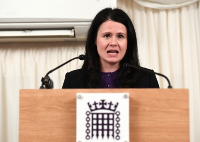  "현직 의원 남편이 간첩 혐의로 체포"…술렁이는 英 정치권