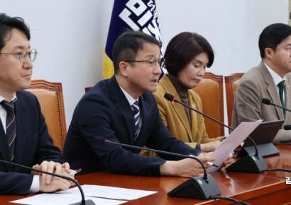 [포토] 민주 "대미투자특별법 12일 차질 없이 처리"