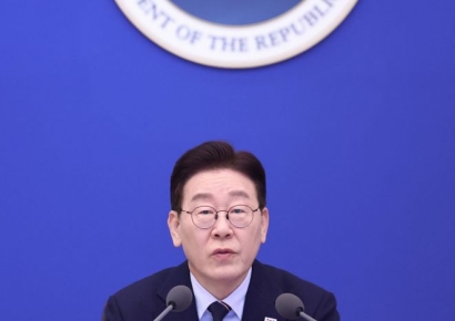 李, '기름값 폭리' 정유업계에 또 일침…"대국민 중대범죄"