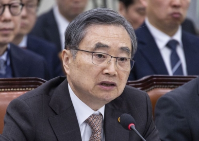 외교장관 "美, 韓에 군사·비군사적 지원 요청 없어"