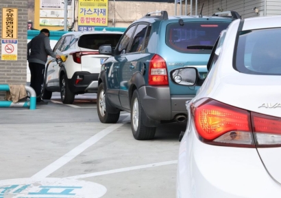 정부 '석유 최고가격제' 추진, 가격 개입 논란·손실 확대 우려…유류 탄력세율 인하 등 대안도[미국·이란 전쟁]