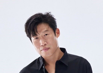 '누적 관객 1억' 유해진, 현빈 소속사에 새 둥지