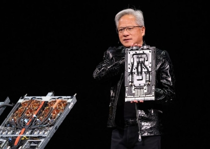 엔비디아, 젠슨황 기본급 200만달러로…현금 보상액 60억원 목표