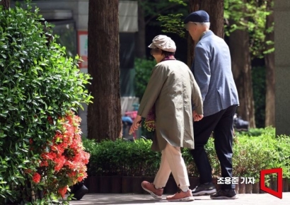 "늙은게 뭐 어때서" 사회적 통념 깼더니 더 건강해졌다, 왜?