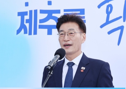 문대림, 제주지사 선거 출마…"침몰하는 제주호 더 못 본다"