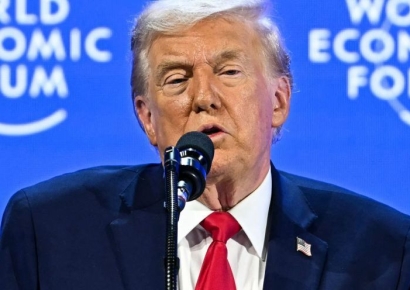 '중동 전쟁 장기화' 최악 전망 불러온 트럼프의 변덕 "이란 무조건 항복해야"