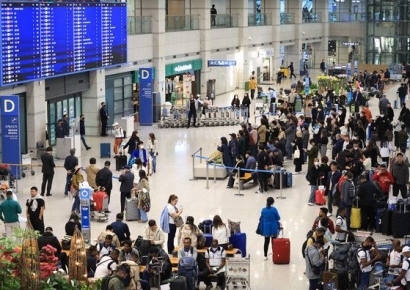 "연예인 보자" 공항 몰리는 인파…정부, 관리 방안 마련한다 