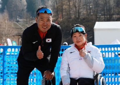 李대통령, '바이애슬론 첫 金' 김윤지에 "대한민국 스포츠 새 이정표"