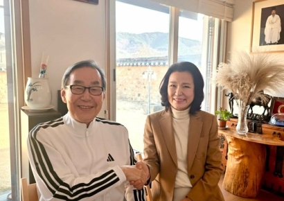 대구시장 출마 이진숙 "문희갑 전 시장이 후원회장 맡아 적극 지지"