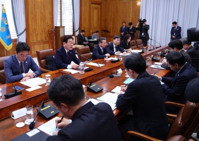 뛰는 유가 대응카드 민생추경…구윤철 "초과세수 先활용…적자국채 발행 없어" 