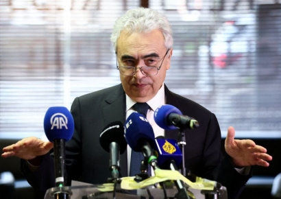 [미국-이란 전쟁]유가 100달러 넘자…"G7 비축유 방출 논의"