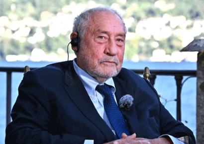 세계 증시 찬물 끼얹는 노벨상 수상자의 경고 "AI열풍은 거품…꺼지면 경제 충격"