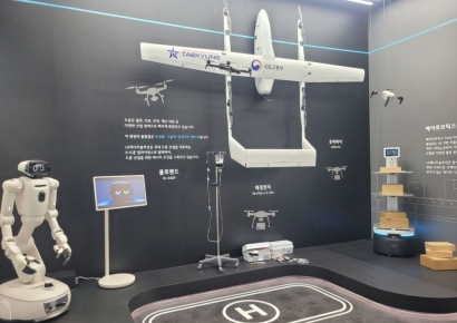 전시장에 전기차 대신 로봇 드론이…달라진 인터배터리